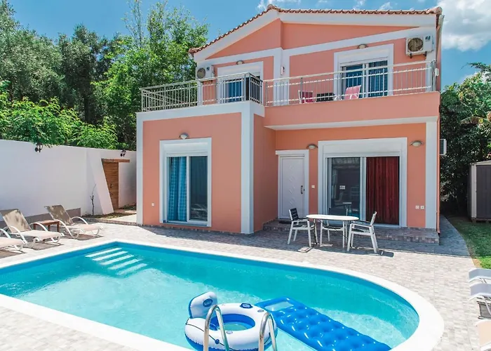 Danae - 100m From Villa