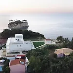 Danae - 100m From * 拉加纳斯