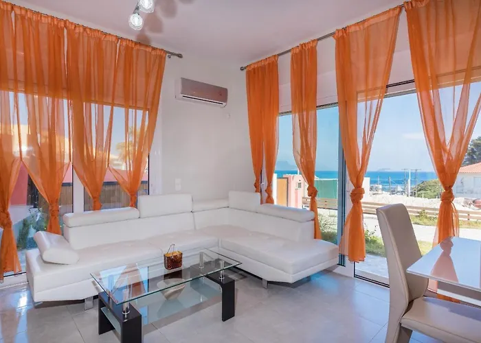 Danae - 100m From Βίλα Λαγανάς