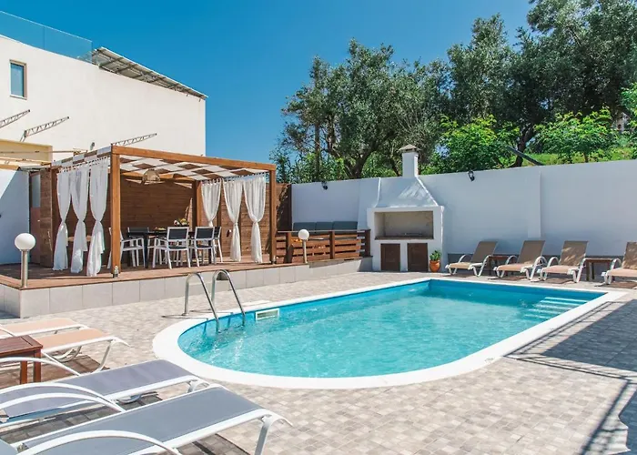 Danae - 100m From Λαγανάς