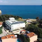 Danae - 100m From