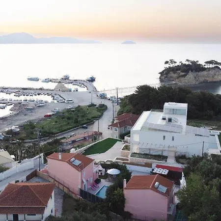 Danae - 100m From Villa