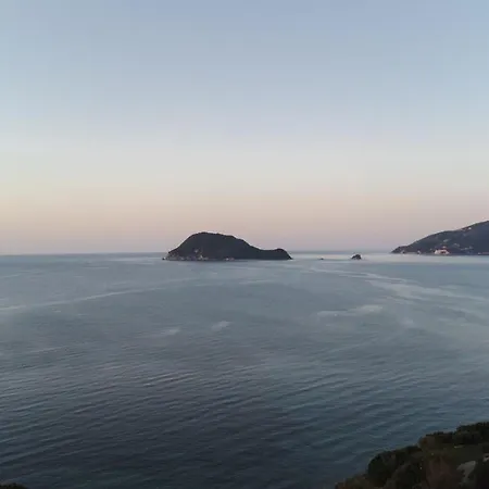 Danae - 100m From Villa